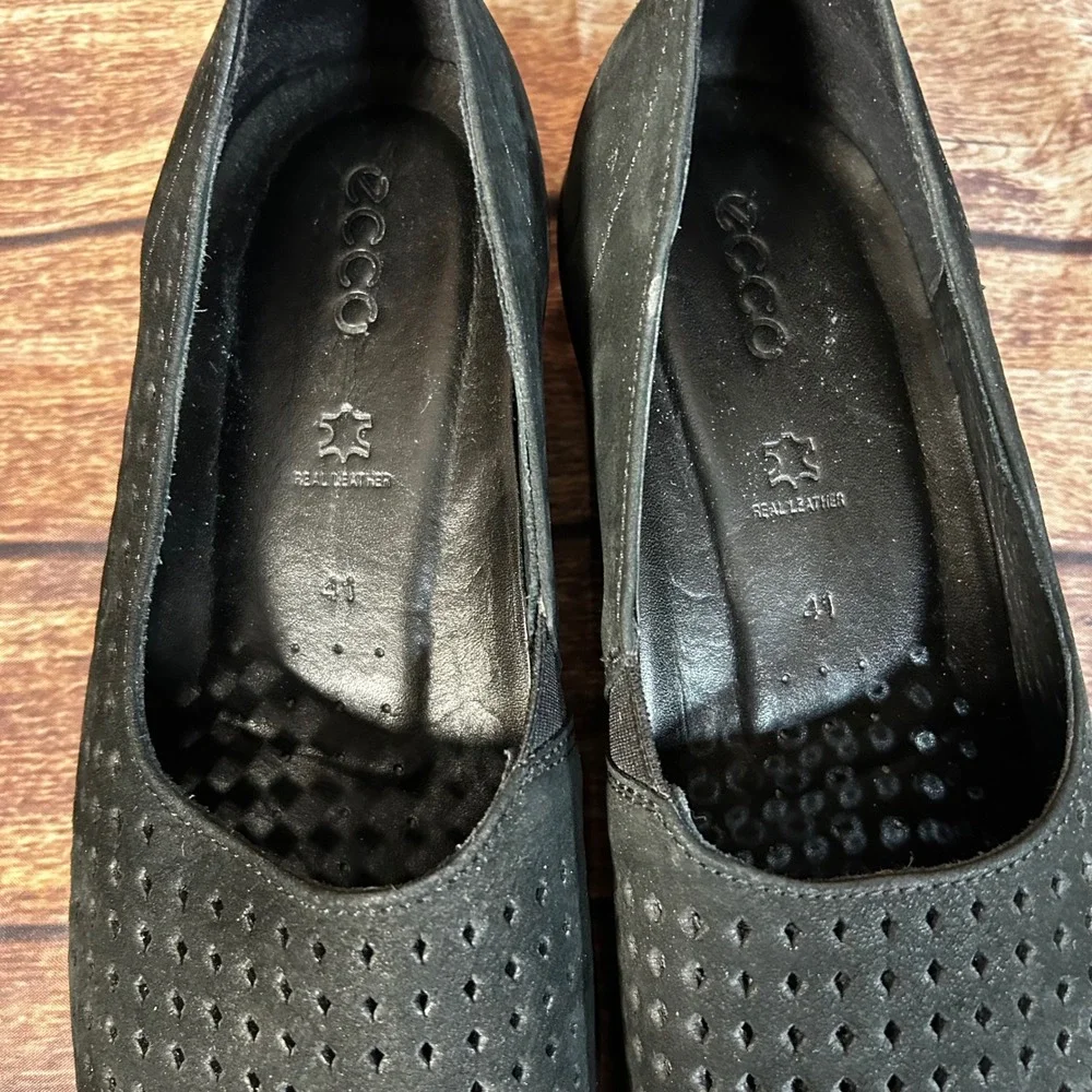 ECCO Felicia Black Nubuck Perforated Leather Slip On Wedge Loafers Shoes EU 41